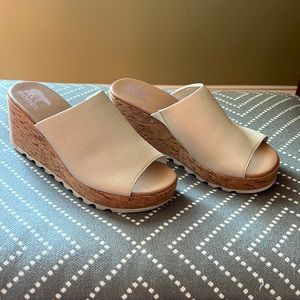 Sorel Cameron Wedge Mule